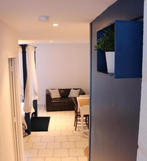 اتاق استاندارد, Nuit En Brenne
