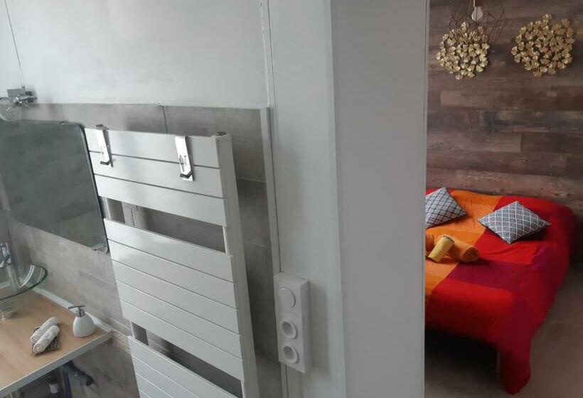 اتاق استاندارد, Bed And Breakfast P&p Nîmes Centre