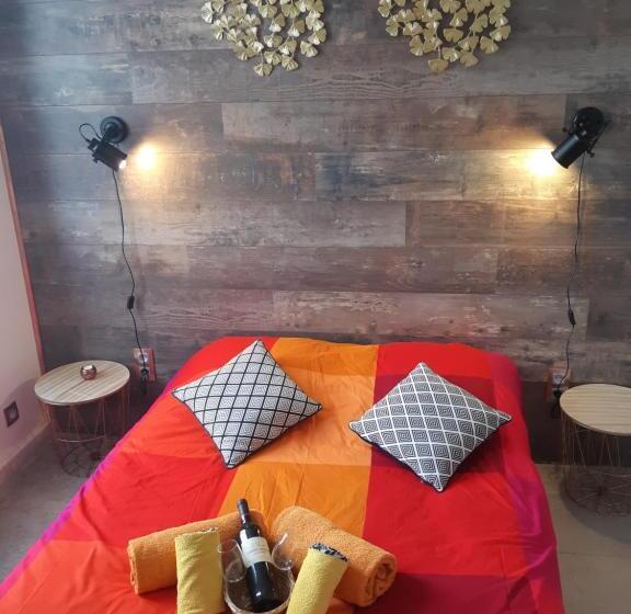 اتاق استاندارد, Bed And Breakfast P&p Nîmes Centre
