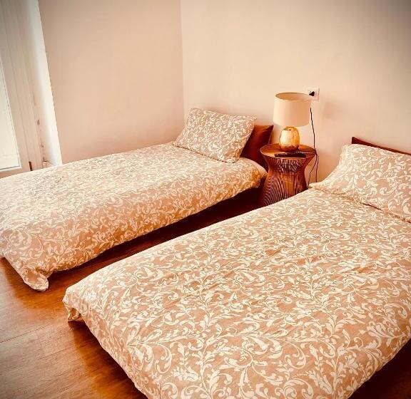 اتاق خانوادگی, B&b A Casa Di Giulia