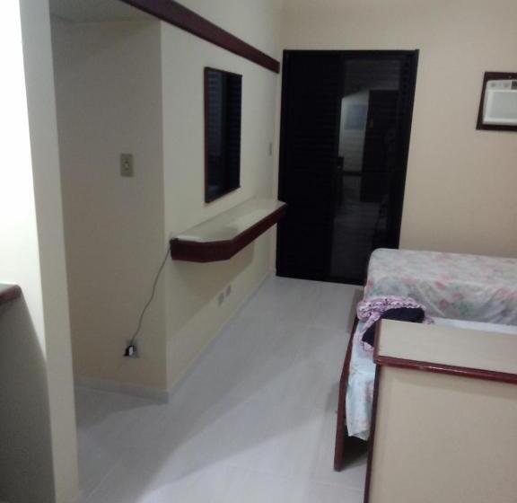 استودیوی استاندارد, Flat   Palladium Apart Service