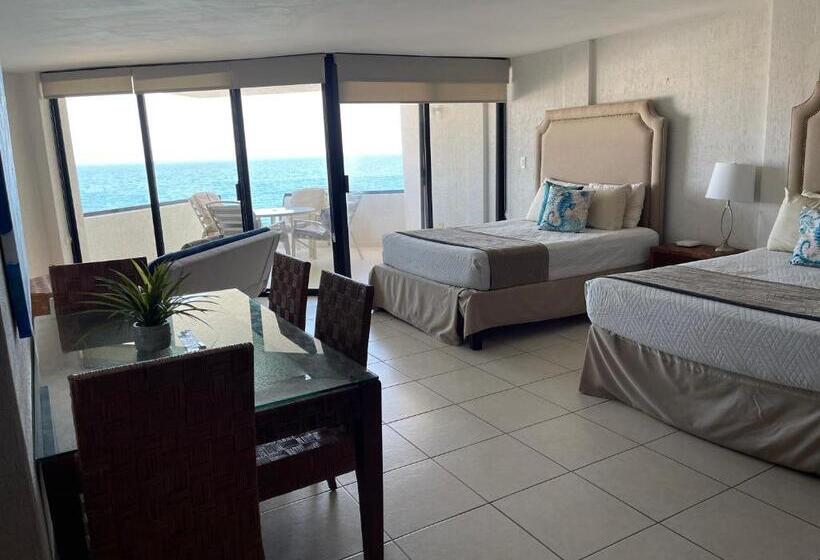 استودیو استاندارد با تراس, Condominios San Carlos