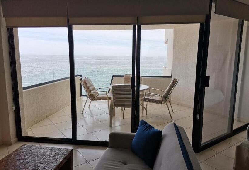 استودیو استاندارد با تراس, Condominios San Carlos