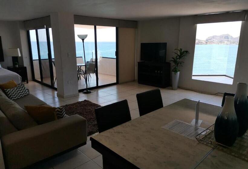 آپارتمان 1 خوابه با چشم‌انداز دریا, Condominios San Carlos