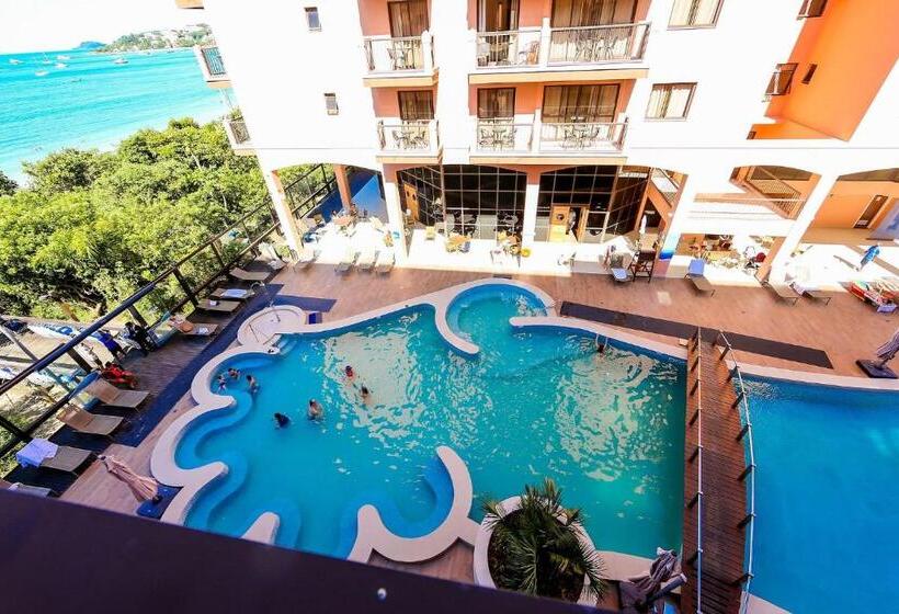 استودیو استاندارد با چشم‌انداز استخر, Jurerê Beach Village é Destino Floripa