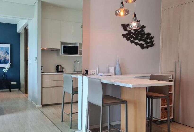 اتاق سه نفره دلوکس با چشم‌انداز دریا, Veranda Residence Pattaya By Sea