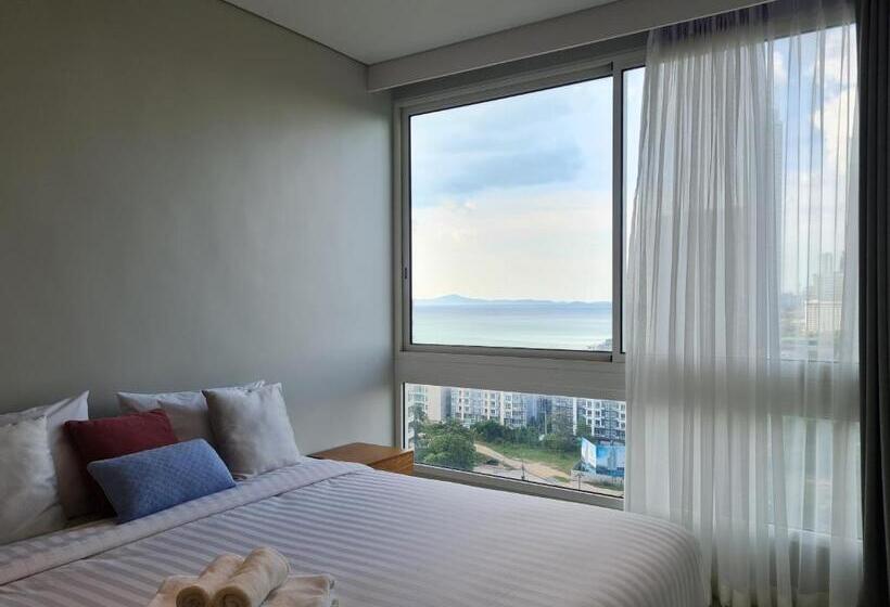 اتاق خانوادگی با چشم‌انداز جانبی دریا, Veranda Residence Pattaya By Sea