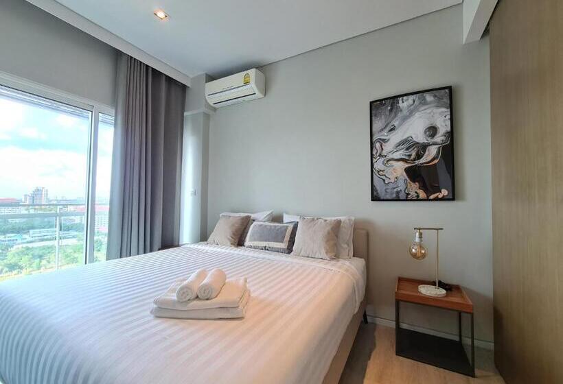اتاق خانوادگی با چشم‌انداز جانبی دریا, Veranda Residence Pattaya By Sea