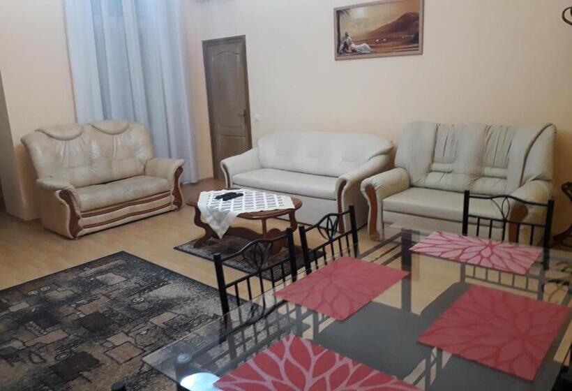 آپارتمان 4 خوابه, Piac Utcai Apartman