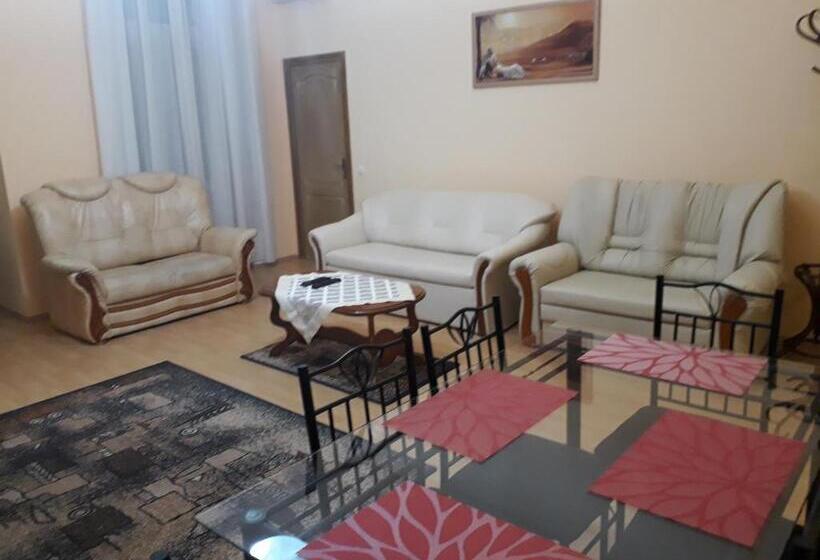 اتاق استاندارد, Piac Utcai Apartman