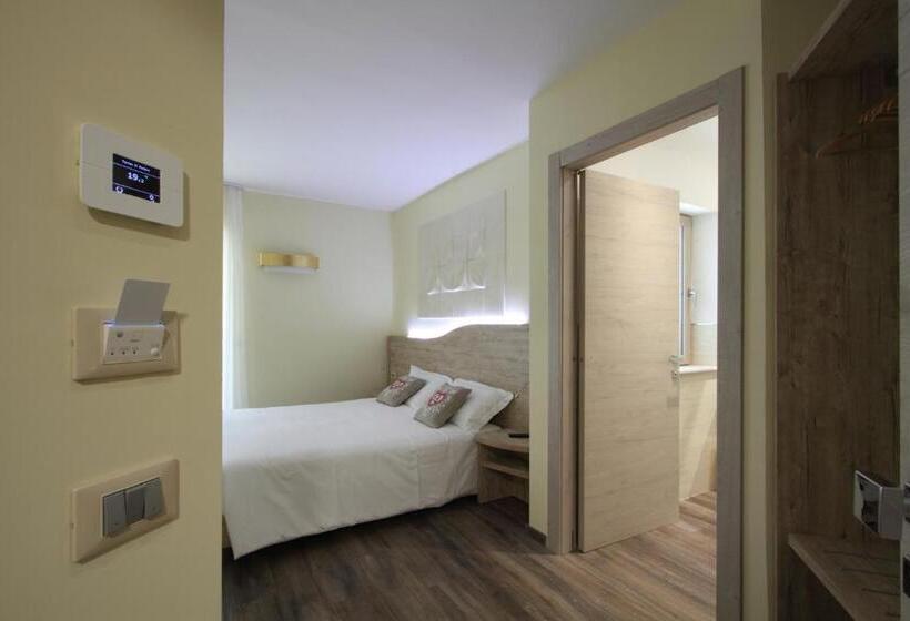 اتاق لوکس با بالکن, Il Viottolo Rooms And Breakfast