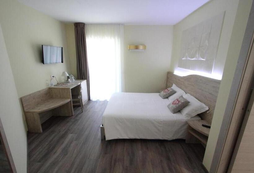 اتاق استاندارد سه تخته با بالکن, Il Viottolo Rooms And Breakfast