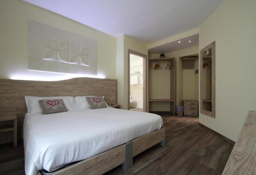 اتاق استاندارد سه تخته با بالکن, Il Viottolo Rooms And Breakfast