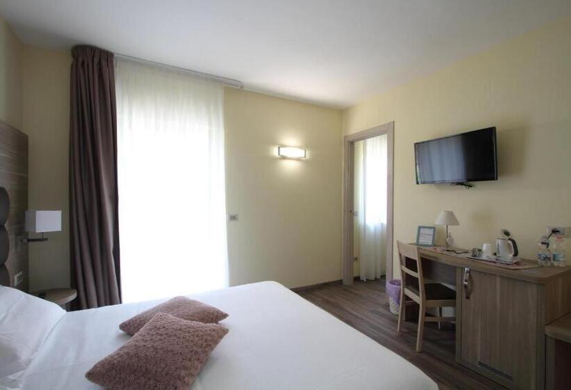 سوییت جونیور با بالکن, Il Viottolo Rooms And Breakfast