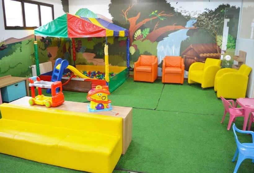带1个卧室的带阳台的公寓, Flat Em Gramado