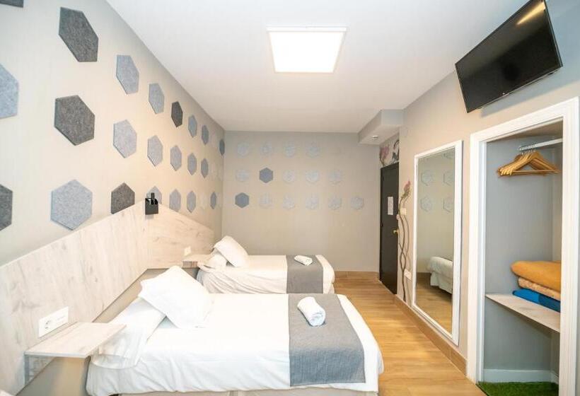 اتاق استاندارد سه نفره, Monasterio Granada  Adults Only