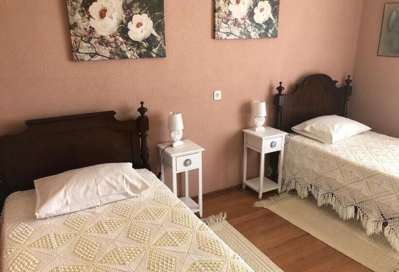 سوییت, Residencia Maria Jose