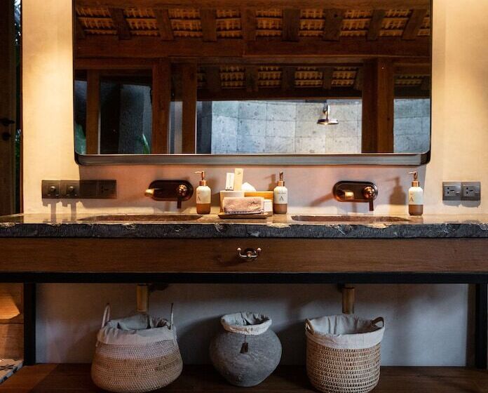 استودیوی استاندارد, The Asa Maia   Adults Only Resort
