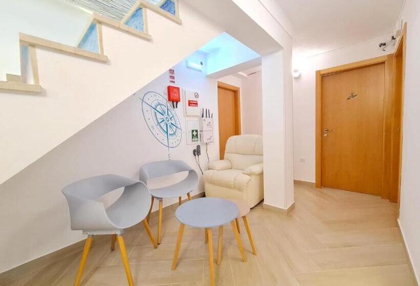 اتاق خانوادگی با سرویس بهداشتی مشترک, Quartos Para Viajantes, Surfistas, Grupos, Boa Energia
