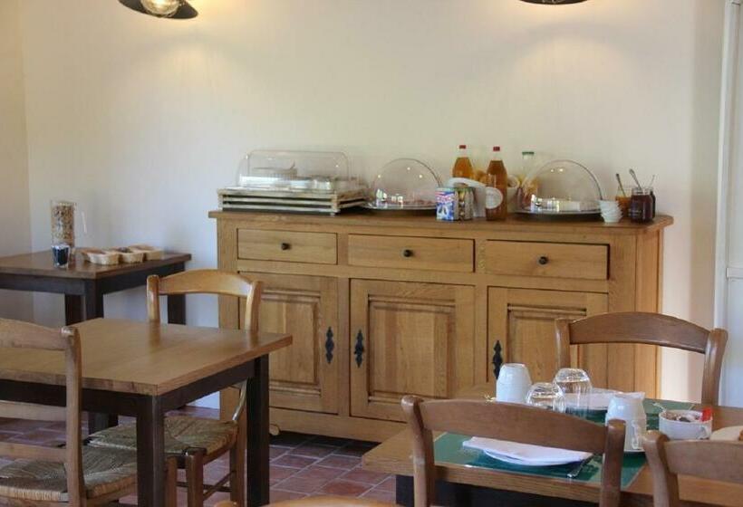 اتاق استاندارد, Auberge Du Vieux Tour