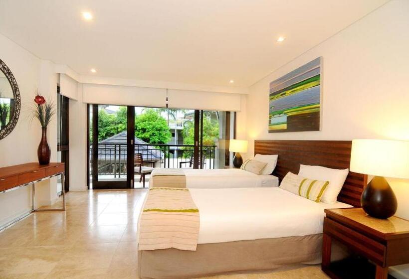 ویلای یک اتاق خوابه با استخر شنا, Port Douglas Private Apartments In Temple