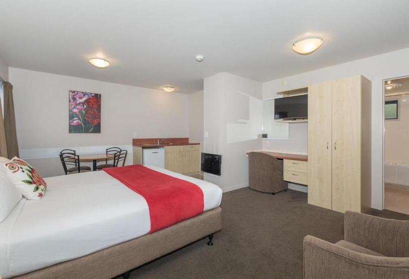 1 Bedroom Family Apartment, Bella Vista Motel Oamaru