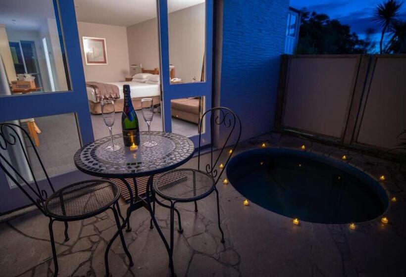 استودیو استاندارد با تخت کینگ, Baycrest Thermal Lodge