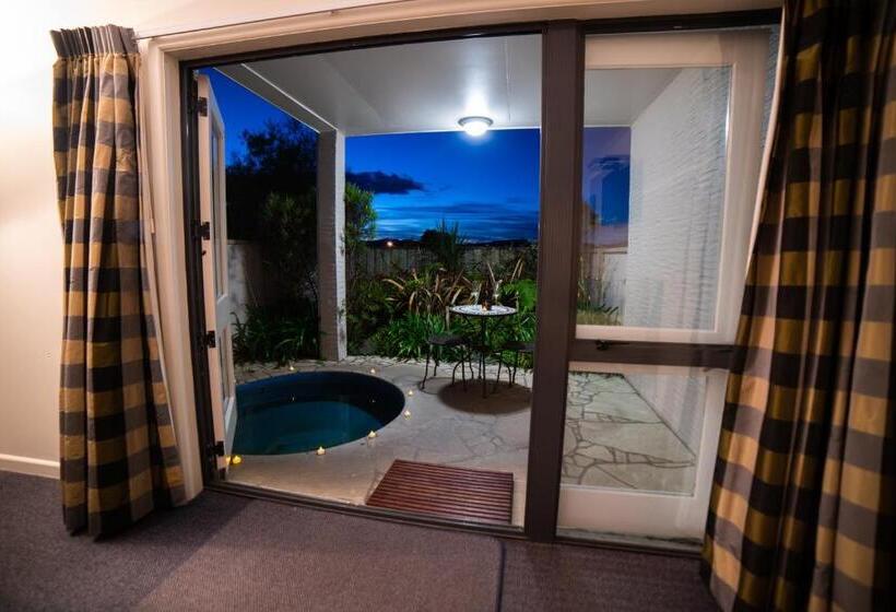 استودیو استاندارد با تخت کینگ, Baycrest Thermal Lodge