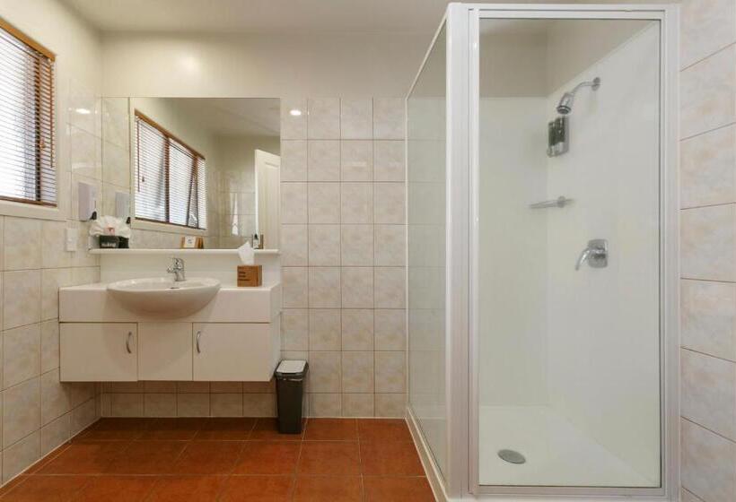 استودیو استاندارد با تخت کینگ, Baycrest Thermal Lodge