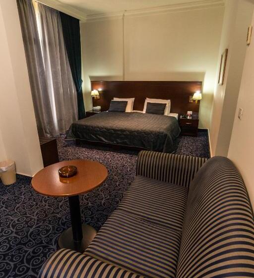 اتاق اجرایی, Bel Azur Hotel   Resort