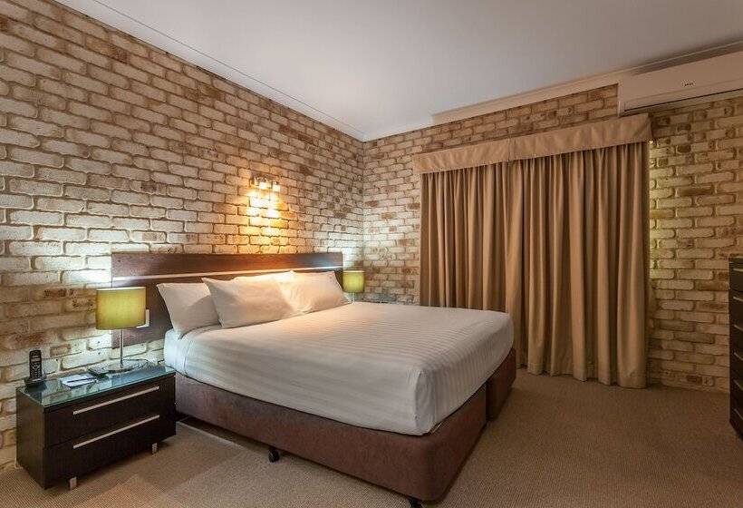 آپارتمان 1 خوابه, Highlander Motor Inn