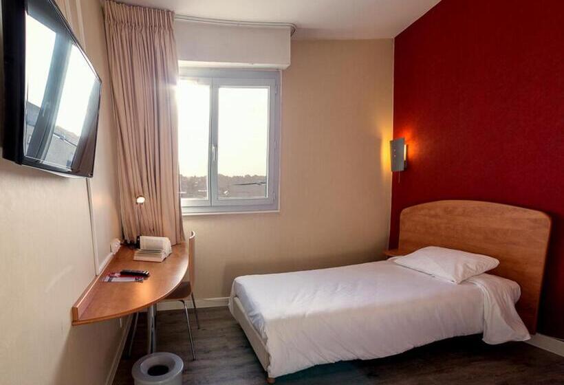 اتاق کلاسیک سه تخته, Hôtel De La Vendée