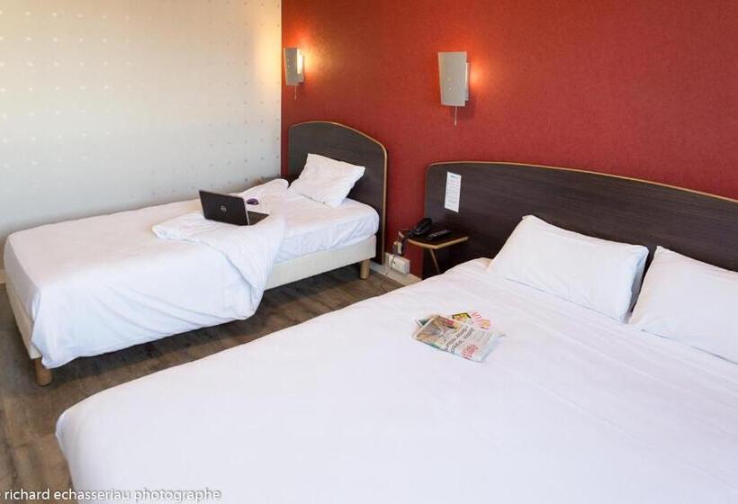 اتاق استاندارد چهار تخته, Hôtel De La Vendée