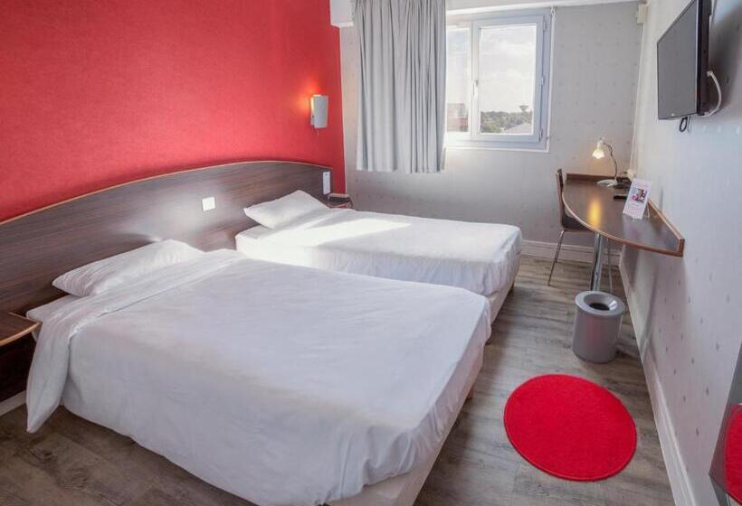 اتاق استاندارد چهار تخته, Hôtel De La Vendée