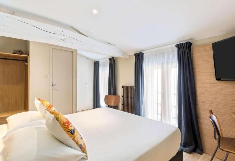 Classic Room Queen Bed, Hôtel Du Nord, Sure Hotel Collection By Best Western
