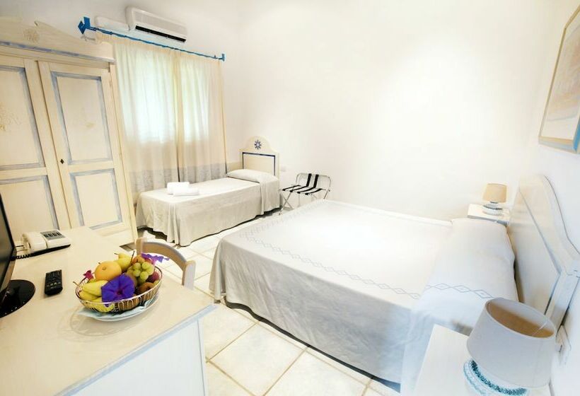 Comfort Triple Room, Li Suari Club Village