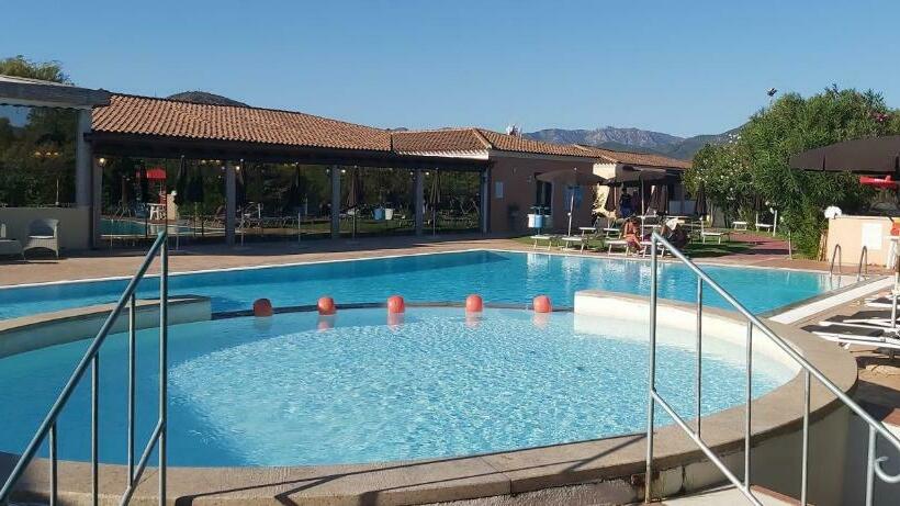 Habitación Estándar Vista Jardín, Li Suari Club Village