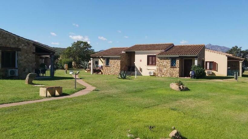 Habitación Estándar Vista Jardín, Li Suari Club Village