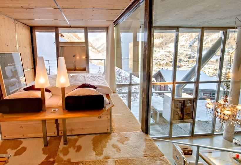 3-Bedroom Deluxe Apartment, Mountain Exposure Luxury Chalets & Penthouses & Apartments