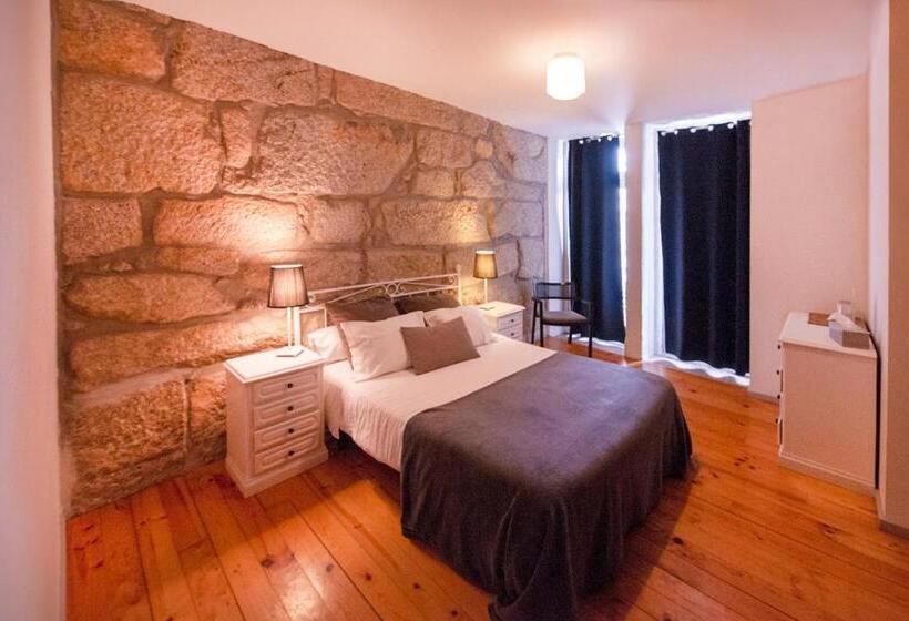 اتاق لوکس با چشم‌انداز, Oportohouse