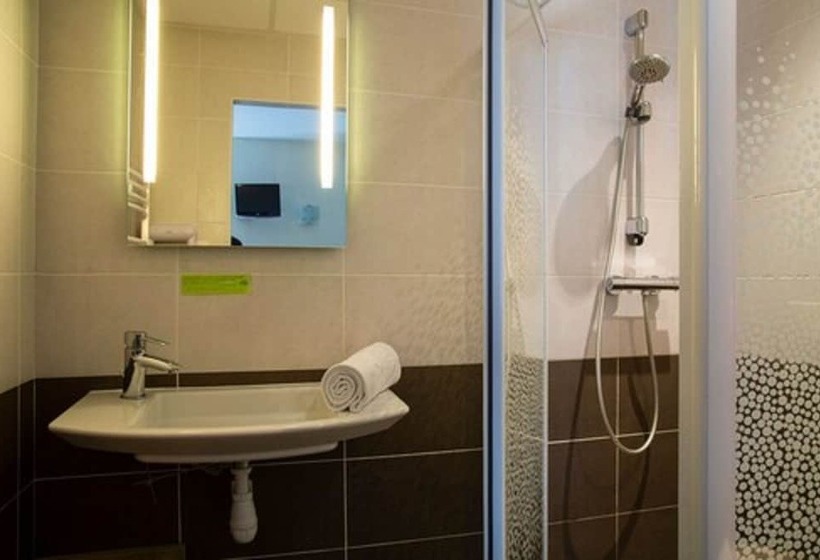 استودیوی استاندارد, Park Hôtel & Appartements
