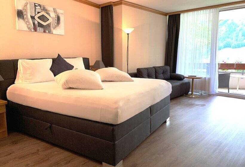 标准三人间, Quellenhof Leukerbad