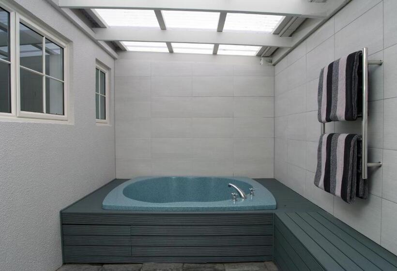 سوییت اجرایی, Silver Fern Rotorua Suites & Spa