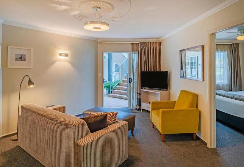 سوییت اجرایی, Silver Fern Rotorua Suites & Spa