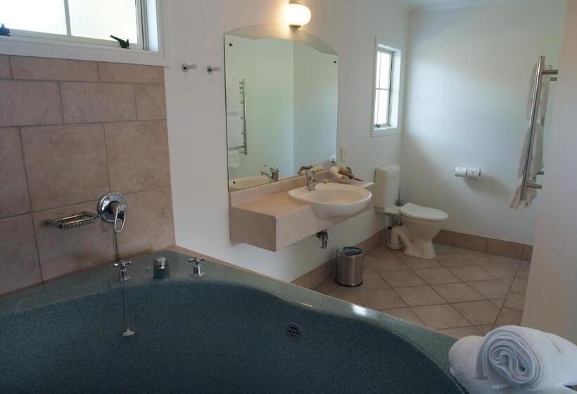 سوییت خانوادگی, Silver Fern Rotorua Suites & Spa