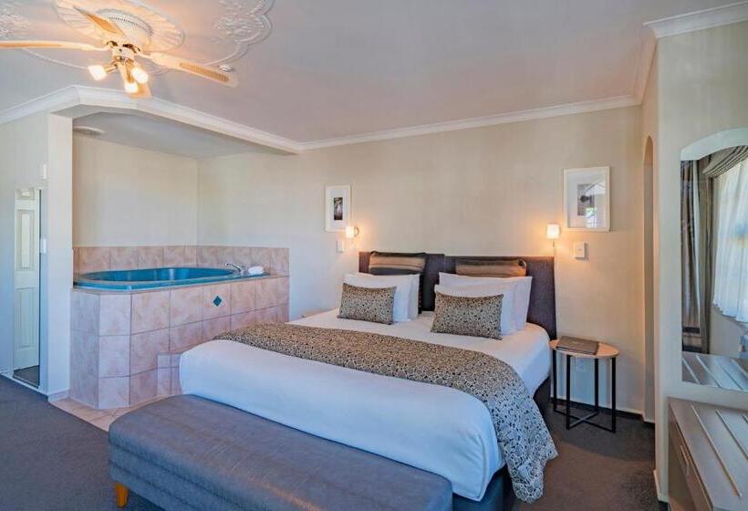 سوییت با استخر, Silver Fern Rotorua Suites & Spa