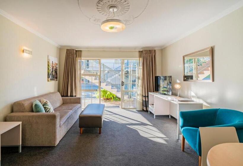 سوییت اجرایی, Silver Fern Rotorua Suites & Spa