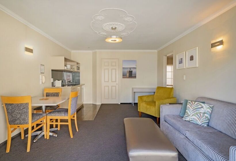 سوییت اجرایی, Silver Fern Rotorua Suites & Spa