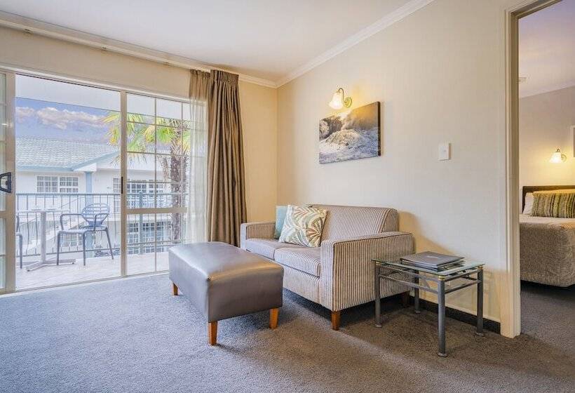 سوییت خانوادگی, Silver Fern Rotorua Suites & Spa
