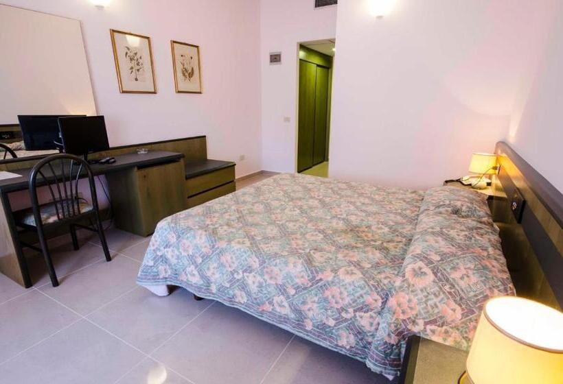 اتاق استاندارد یک نفره, Torre Del Sole